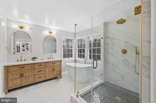 12701 Roark Ct, Reston, VA 20191 - Photo 23