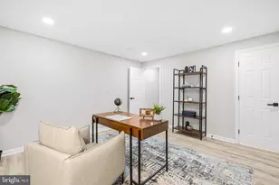 12701 Roark Ct, Reston, VA 20191 - Photo 45