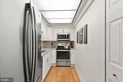 7651 Tremayne Place #211, McLean, VA 22102 - Photo 5