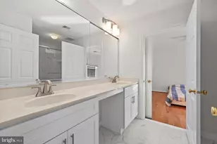 12741 Oak Farms Dr, Herndon, VA 20171 - Photo 41