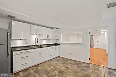 6713 Old Chesterbrook Road, McLean, VA 22101 - Photo 13