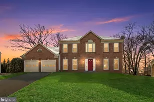 12011 Meadowville Ct, Herndon, VA 20170 - Photo 3