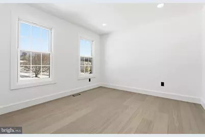 12011 Meadowville Court, Herndon, VA 20170 - Photo 15