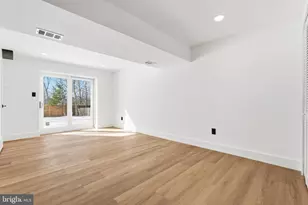 12011 Meadowville Ct, Herndon, VA 20170 - Photo 21