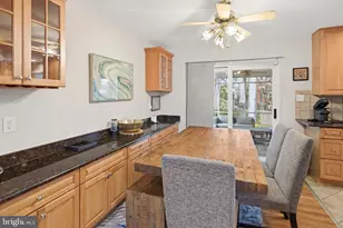 8802 Parliament Dr, Springfield, VA 22151 - Photo 7