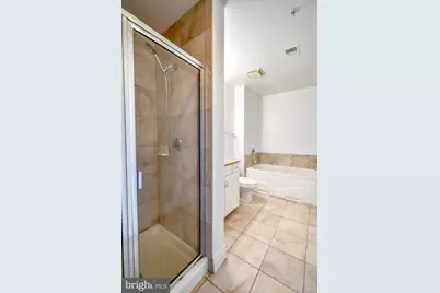 4490 Market Commons Drive #302, Fairfax, VA 22033 - Photo 17