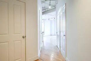 4490 Market Commons Dr, Fairfax, VA 22033 - Photo 29