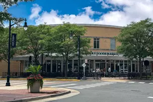 4490 Market Commons Dr, Fairfax, VA 22033 - Photo 37