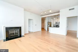 4490 Market Commons Dr, Fairfax, VA 22033 - Photo 9