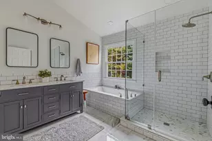 9412 Regency Crest Dr, Vienna, VA 22181 - Photo 19