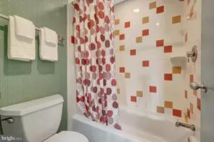1926 Lakeport Way, Reston, VA 20191 - Photo 29