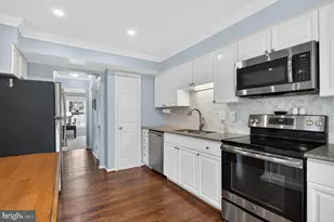 3912 Kernstown Ct, Fairfax, VA 22033 - Photo 13