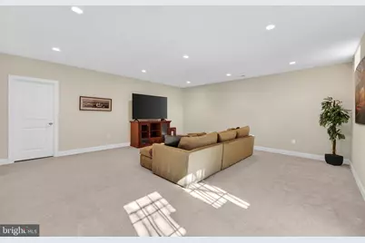 3105 Olin Drive, Falls Church, VA 22044 - Photo 81