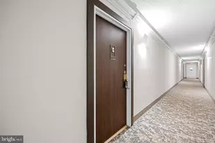 2300 Pimmit Dr, Falls Church, VA 22043 - Photo 7