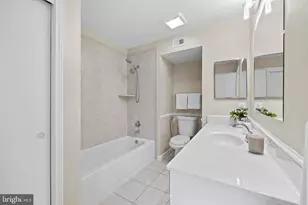 12165 Penderview Terrace, Fairfax, VA 22033 - Photo 17