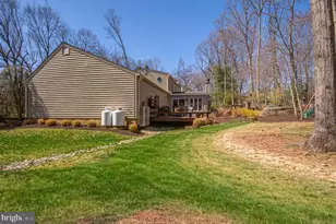 11006 Raccoon Ridge Ct, Reston, VA 20191 - Photo 43