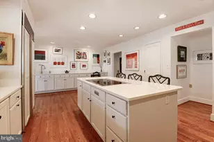 11006 Raccoon Ridge Ct, Reston, VA 20191 - Photo 13