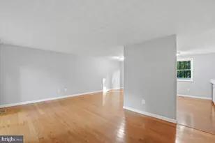 12303 Tigers Eye Ct, Reston, VA 20191 - Photo 7
