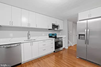 12303 Tigers Eye Court, Reston, VA 20191 - Photo 13