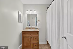 5769 Heritage Hill Dr, Alexandria, VA 22310 - Photo 17