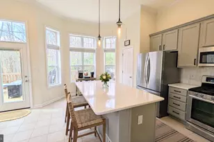 6008 Mill Cove Ct, Burke, VA 22015 - Photo 5