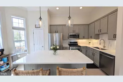 6008 Mill Cove Court, Burke, VA 22015 - Photo 3