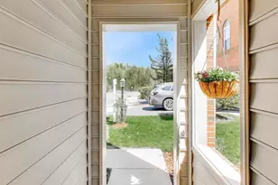 6008 Mill Cove Ct, Burke, VA 22015 - Photo 5