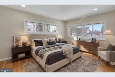 6718 Old Chesterbrook Road, McLean, VA 22101 - Photo 9