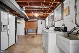 2126 Docket Ln, Vienna, VA 22181 - Photo 45