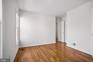 2126 Docket Ln, Vienna, VA 22181 - Photo 35