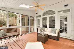 10009 Thompson Ridge Ct, Great Falls, VA 22066 - Photo 29