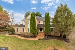 10009 Thompson Ridge Ct, Great Falls, VA 22066 - Photo 1