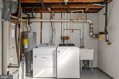 412 Magnolia Court, Herndon, VA 20170 - Photo 45