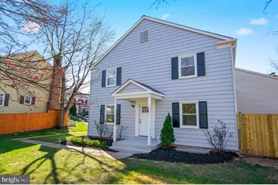 412 Magnolia Court, Herndon, VA 20170 - Photo 3