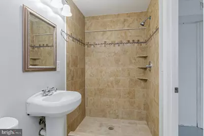 412 Magnolia Court, Herndon, VA 20170 - Photo 43