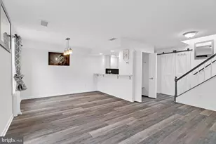 14437 Gringsby Ct, Centreville, VA 20120 - Photo 5