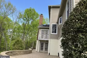 6181 Snowhill Ct, Centreville, VA 20120 - Photo 43
