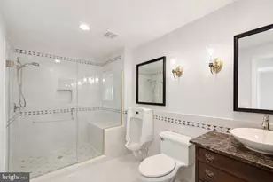 6181 Snowhill Ct, Centreville, VA 20120 - Photo 23