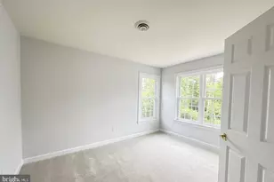 6181 Snowhill Ct, Centreville, VA 20120 - Photo 31