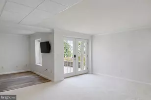 6181 Snowhill Ct, Centreville, VA 20120 - Photo 33