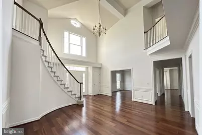 6181 Snowhill Ct, Centreville, VA 20120 - Photo 5