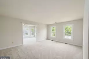 6181 Snowhill Ct, Centreville, VA 20120 - Photo 29