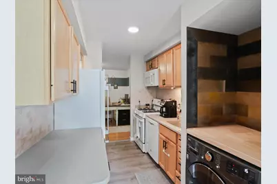 11232 Chestnut Grove Square #234, Reston, VA 20190 - Photo 9