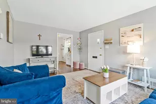 6928 University Dr, Alexandria, VA 22307 - Photo 9