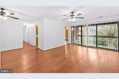565 Florida Avenue #202, Herndon, VA 20170 - Photo 3