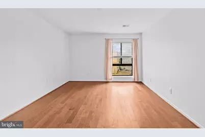 565 Florida Avenue #202, Herndon, VA 20170 - Photo 23