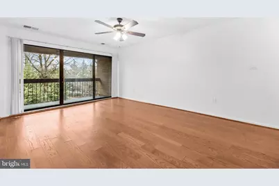 565 Florida Avenue #202, Herndon, VA 20170 - Photo 5
