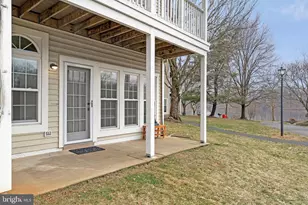 2942 Yarling Ct, Falls Church, VA 22042 - Photo 7