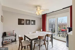 8222 Carrleigh Pkwy, Springfield, VA 22152 - Photo 9