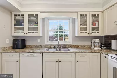 8222 Carrleigh Parkway #12, Springfield, VA 22152 - Photo 11